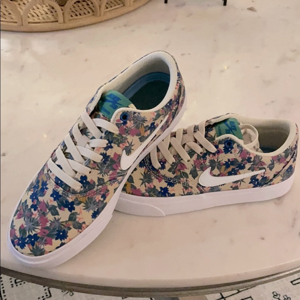 NIKE SB Charge CNVS PRM (GS)